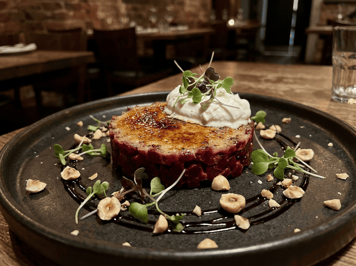 Tartare brûlé de betterave & burrata - KAZA